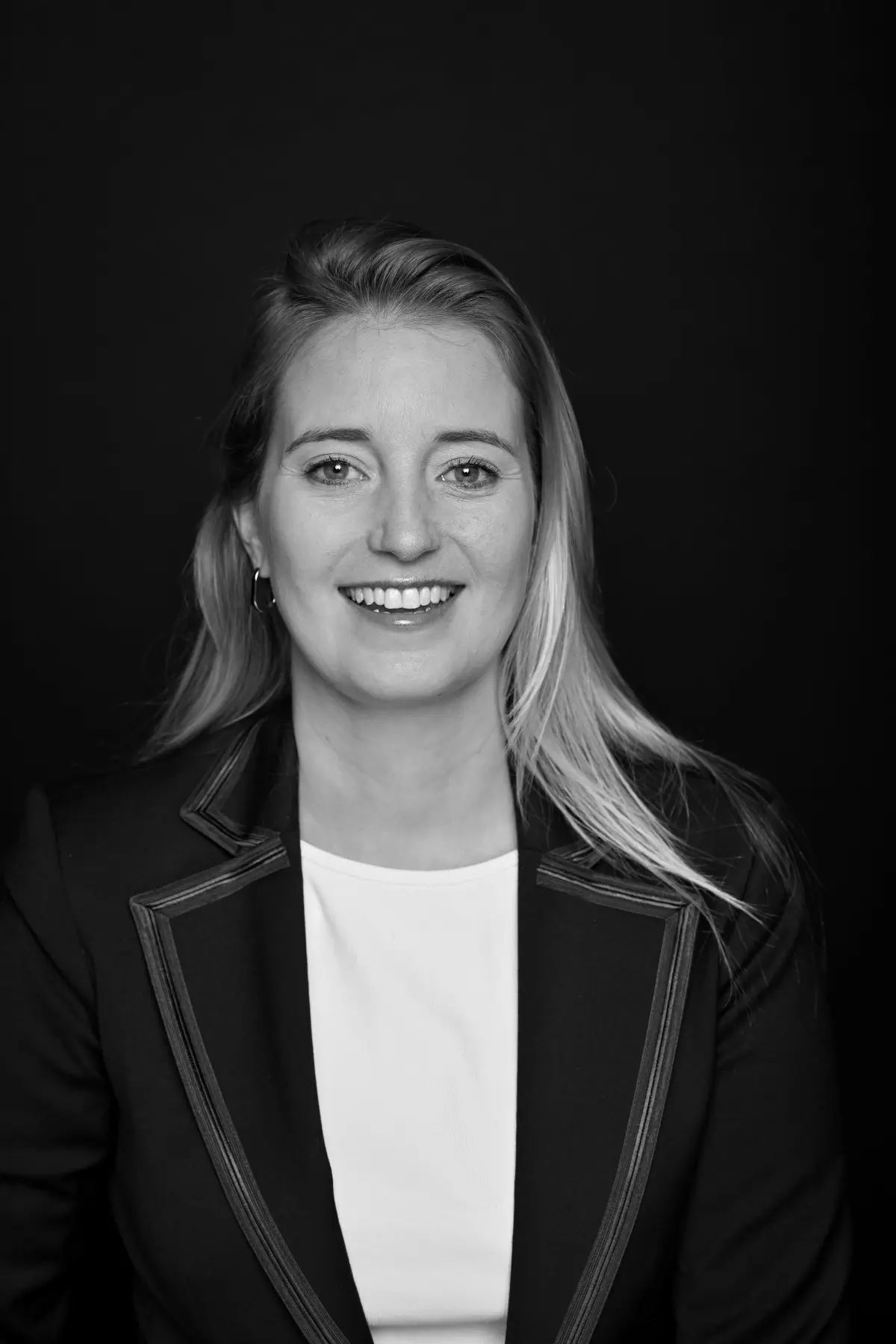NINA NIERSBACH